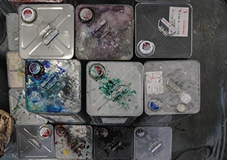 埼玉ペイント工場内の道具や設備