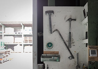 埼玉ペイント工場内の道具や設備