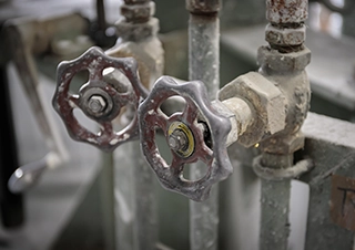 埼玉ペイント工場内の道具や設備