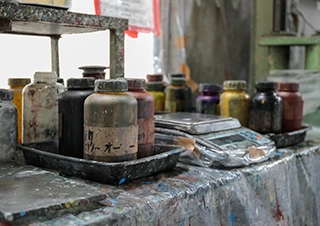 埼玉ペイント工場内の道具や設備