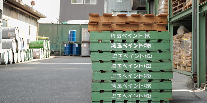 埼玉ペイント工場の外倉庫